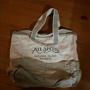 Atlantis Paradise Island Tote Bag